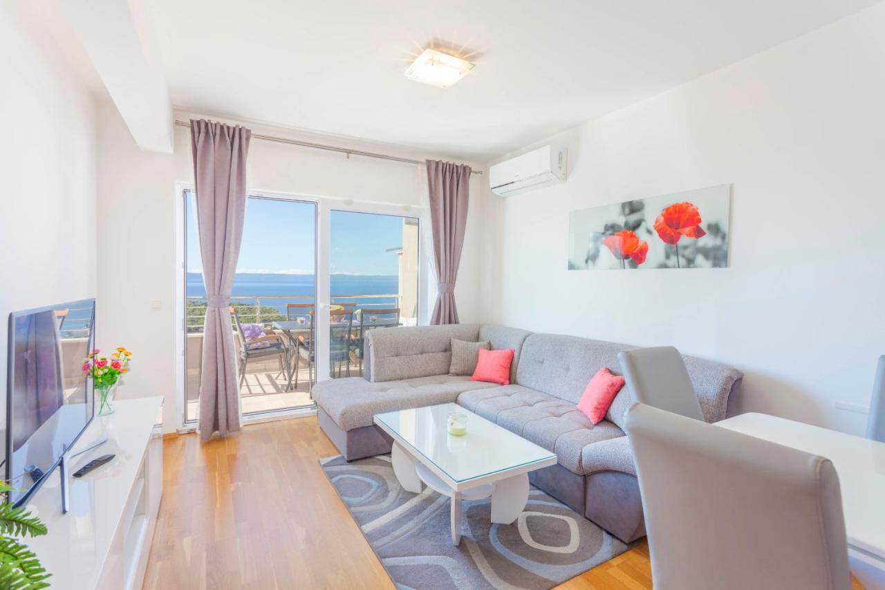 Apartments Dora Макарска Экстерьер фото